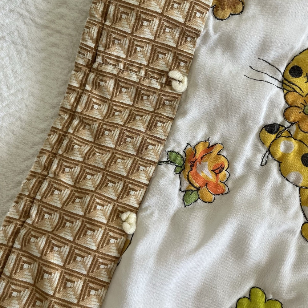 Vintage 1970s Handmade Baby Quilt - Picture 12 of 16